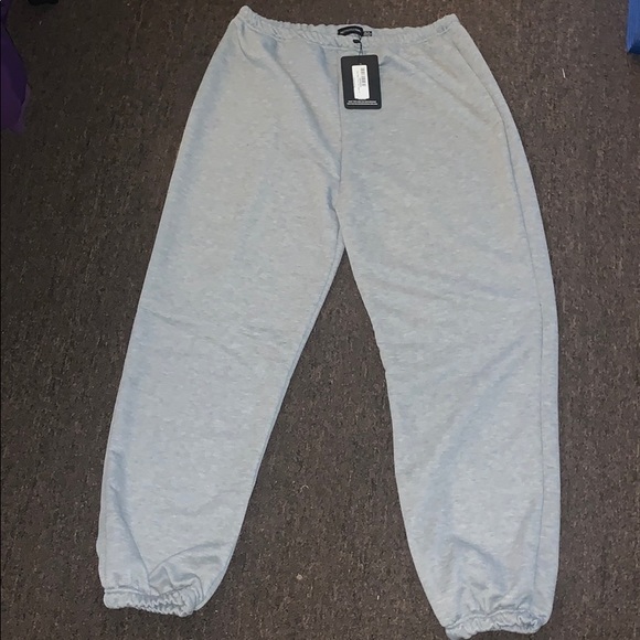 brand new PrettyLittleThing sweatpants - Picture 3 of 3